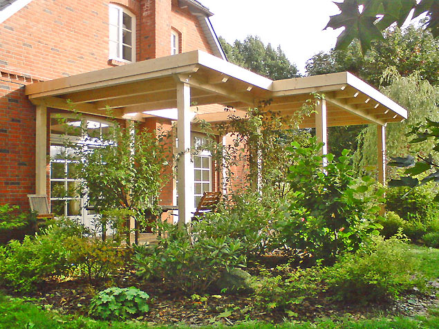 geschmackvolle Wohnumfeld-Bepflanzung